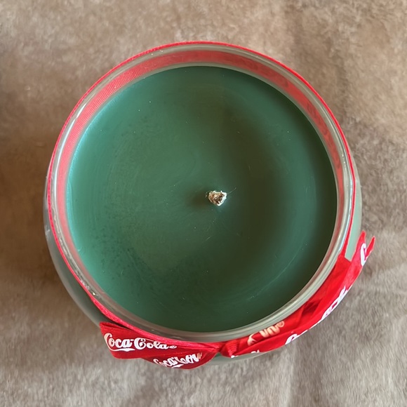 Coca-Cola 2003 Decorative Holiday Candle **NEW IN BOX** - Picture 7 of 12